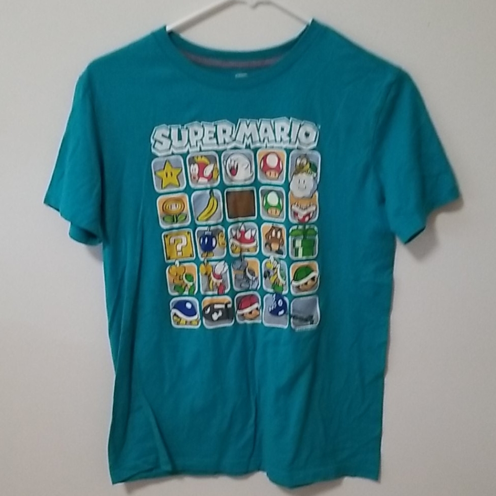 Super Mario graphic Tee